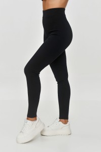 Elastyczne legginsy z prążkowego materiału